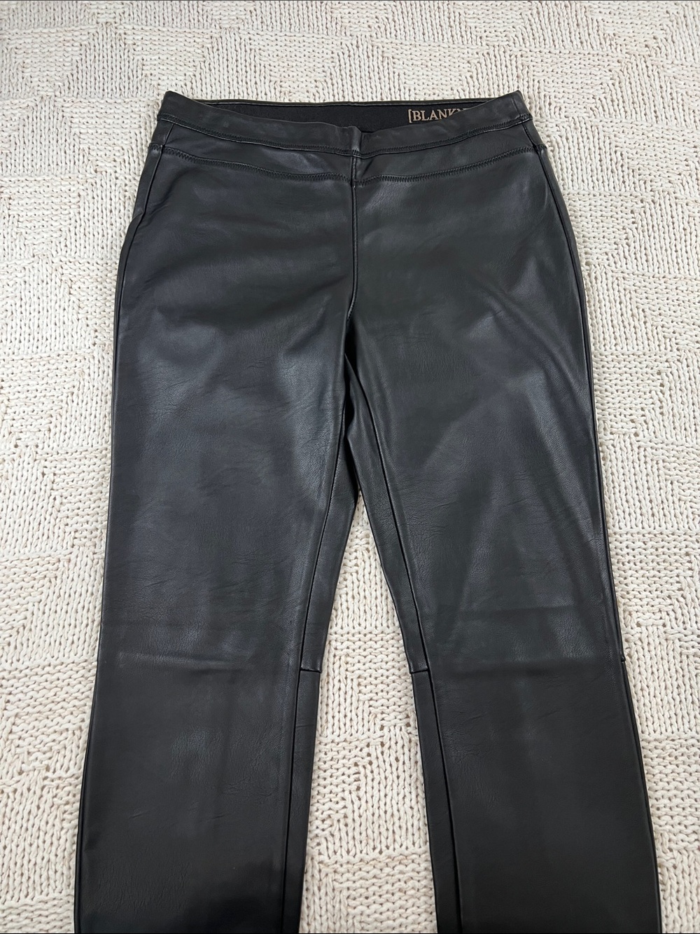 Blank NYC Women’s Black Faux Leather Skinny Jeans - Picture 2 of 12
